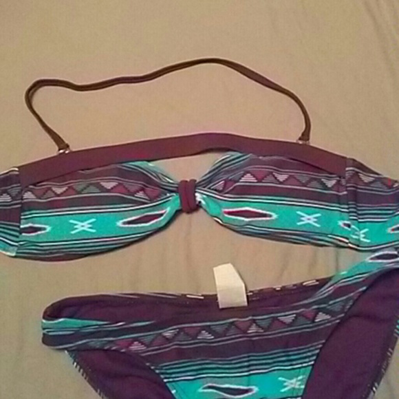 Marci swimsuit - Picture 3 of 3